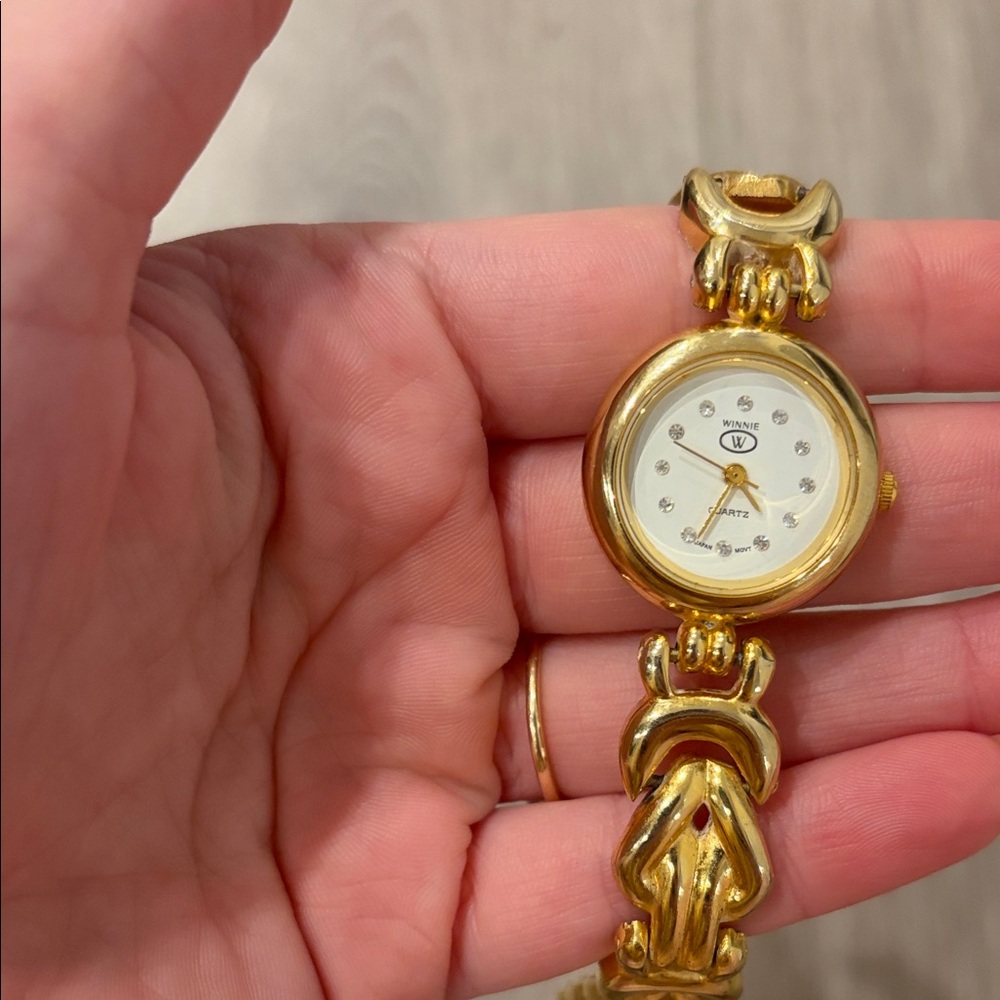 Gold Chain Link Watch - Picture 2 of 3